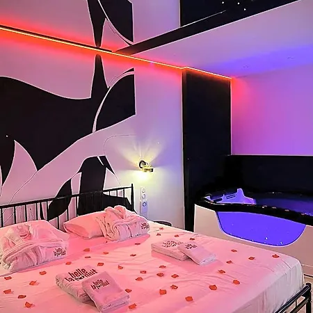 La Belle Nuit Nuit Etoilee 情趣酒店 *
